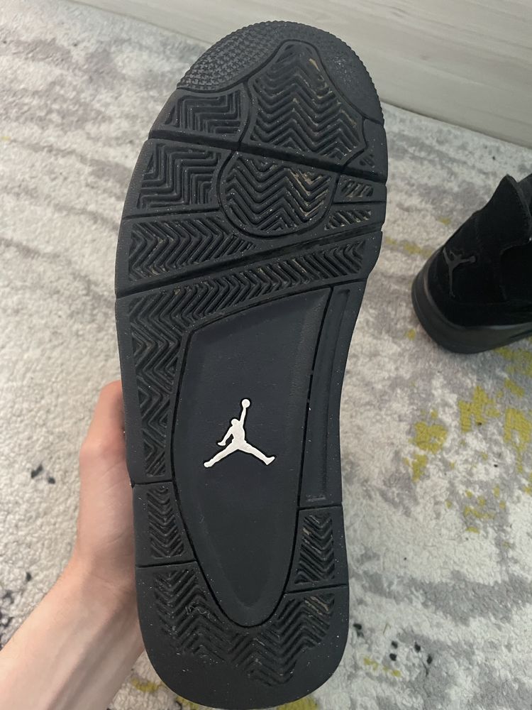 Jordan 4 Black Cat