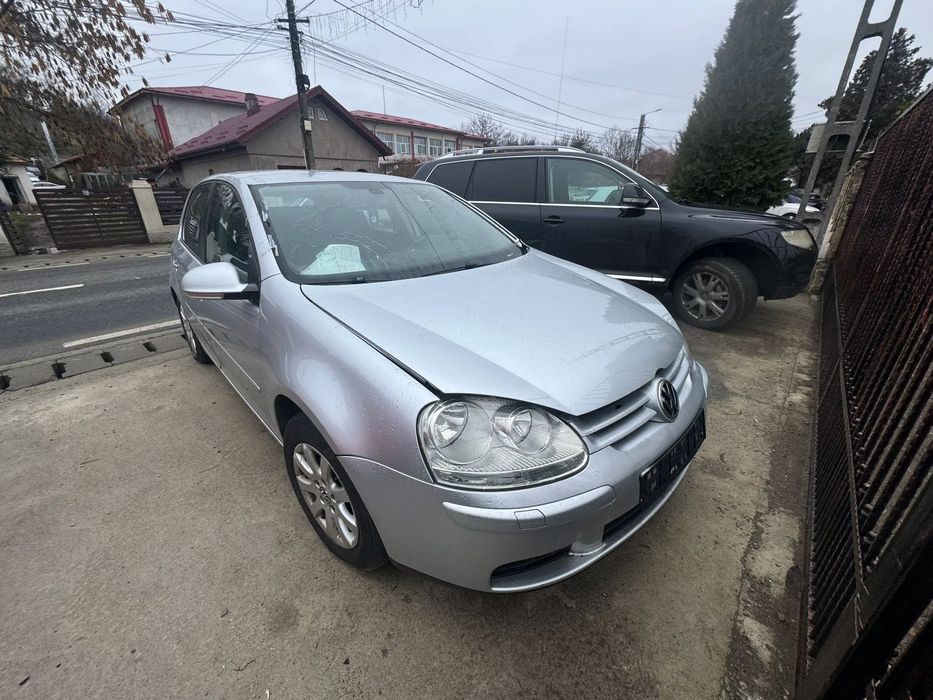 Dezmembram Volkswagen Golf 5 1.4 tsi BMY