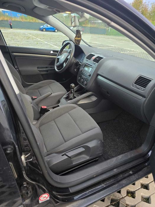 Volkswagen Golf 5 1.6 Benzina