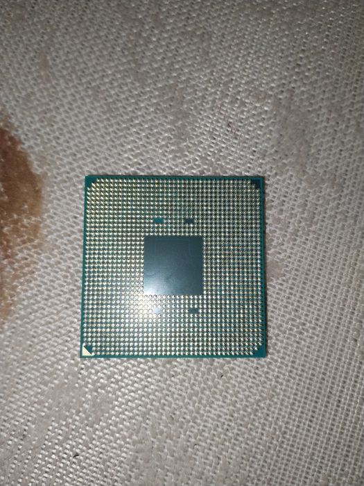 Procesor AMD Ryzen 3 3200g