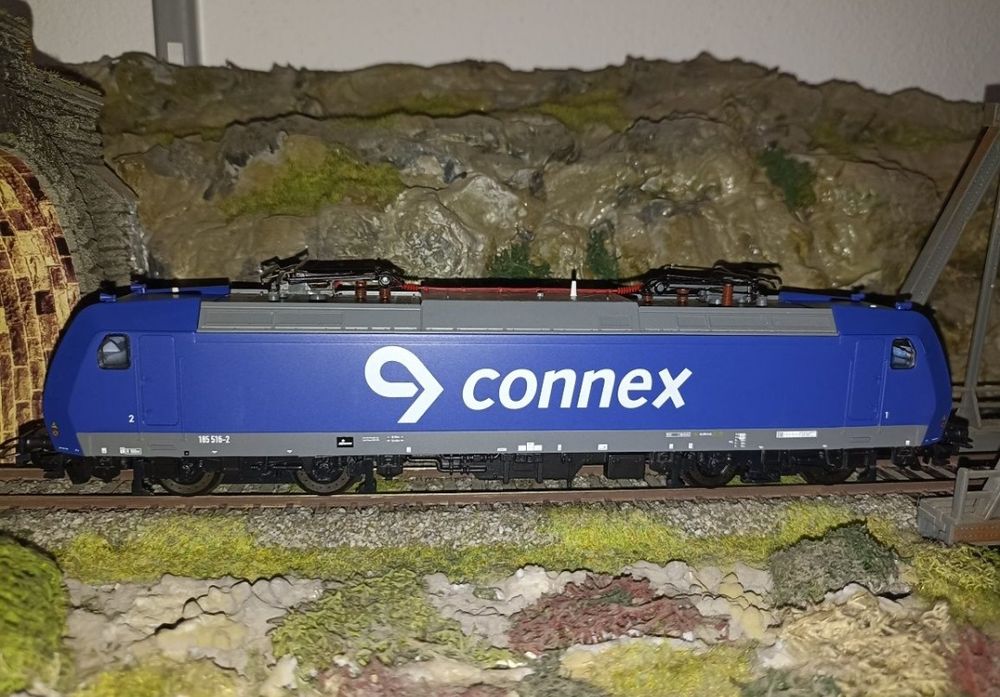 Locomotiva electrica piko connex 

Lumini in funcție de direcția de me