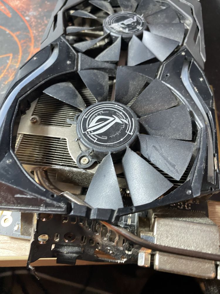 gtx 1070 strix si rx 580 8gb defecte