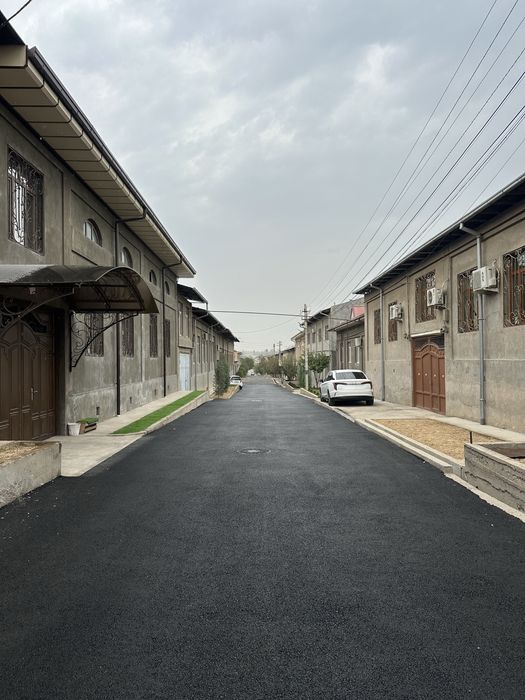 Nazarbek 8-sotix uy sotiladi