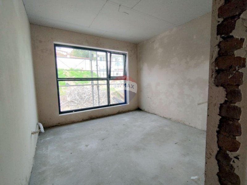 Продава се Тристаен апартамент в Варна, Виница - 119 кв.м за 1429 €/кв.м - Снимка #2