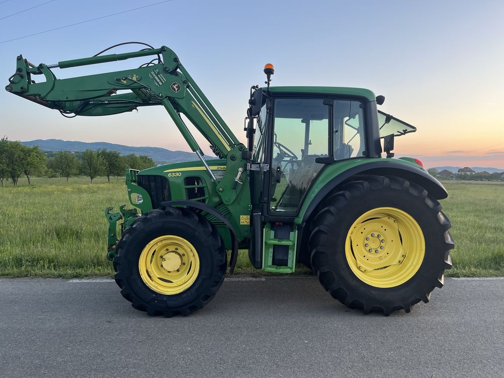 Tractor john deere