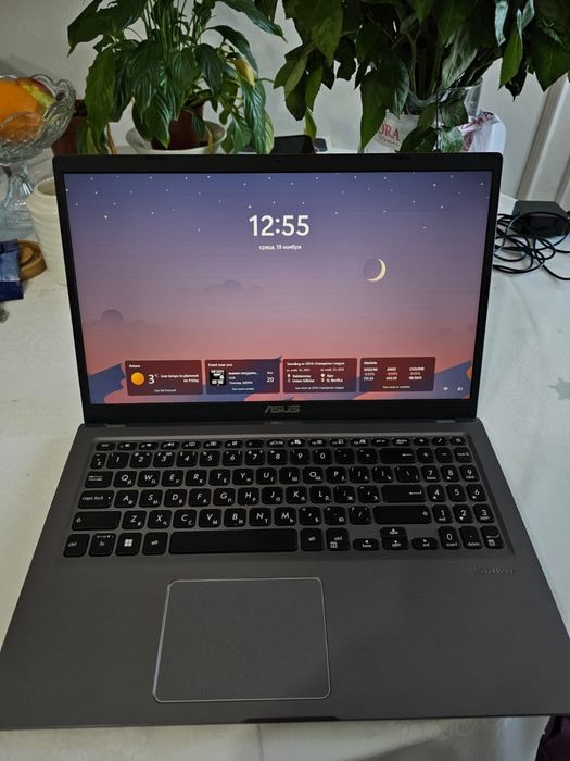 Ноутбук ASUS в отличном состоянии