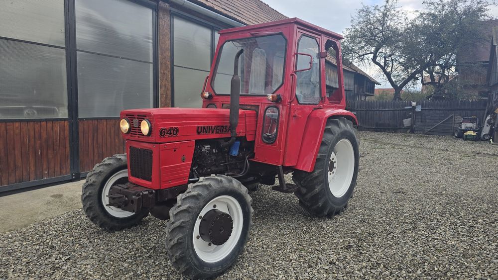 Tractor 4x4 Universal 640 DTC utb fiat