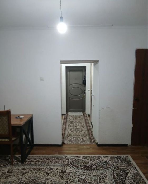 Юнусабад 2кв Продам 1 комн Галерейка