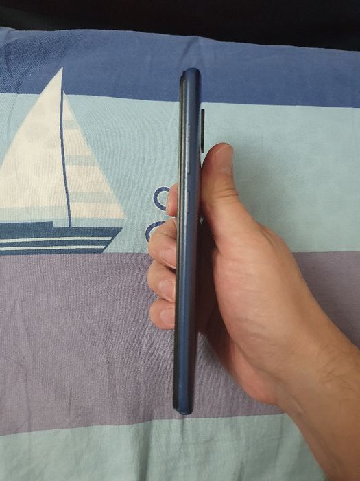 Srochna sotiladi Xiaomi Redmi Note 9 4/64Gb Original Xolati yaxshi