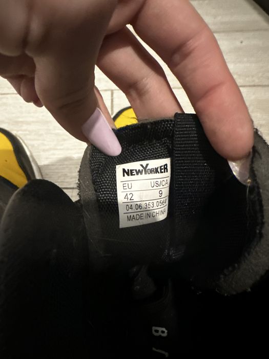 Adidași New Yorker Black Squad, mărimea 42, galben-negru