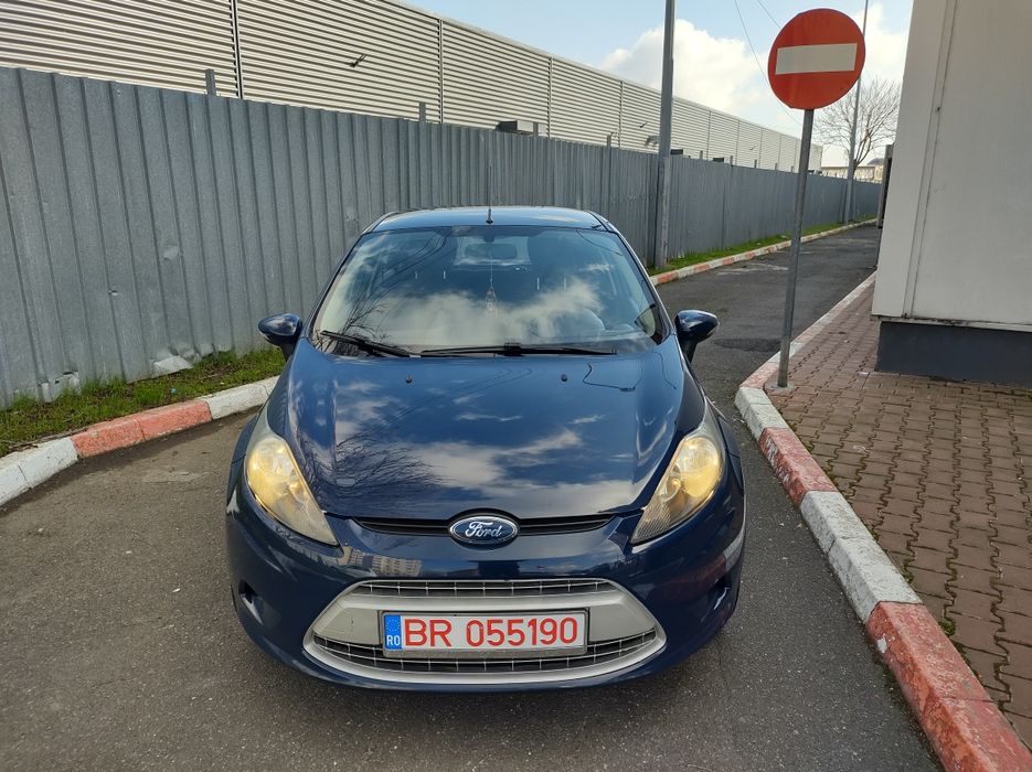 Ford fiesta benzina 13 EURO 5 preț 2990 euro