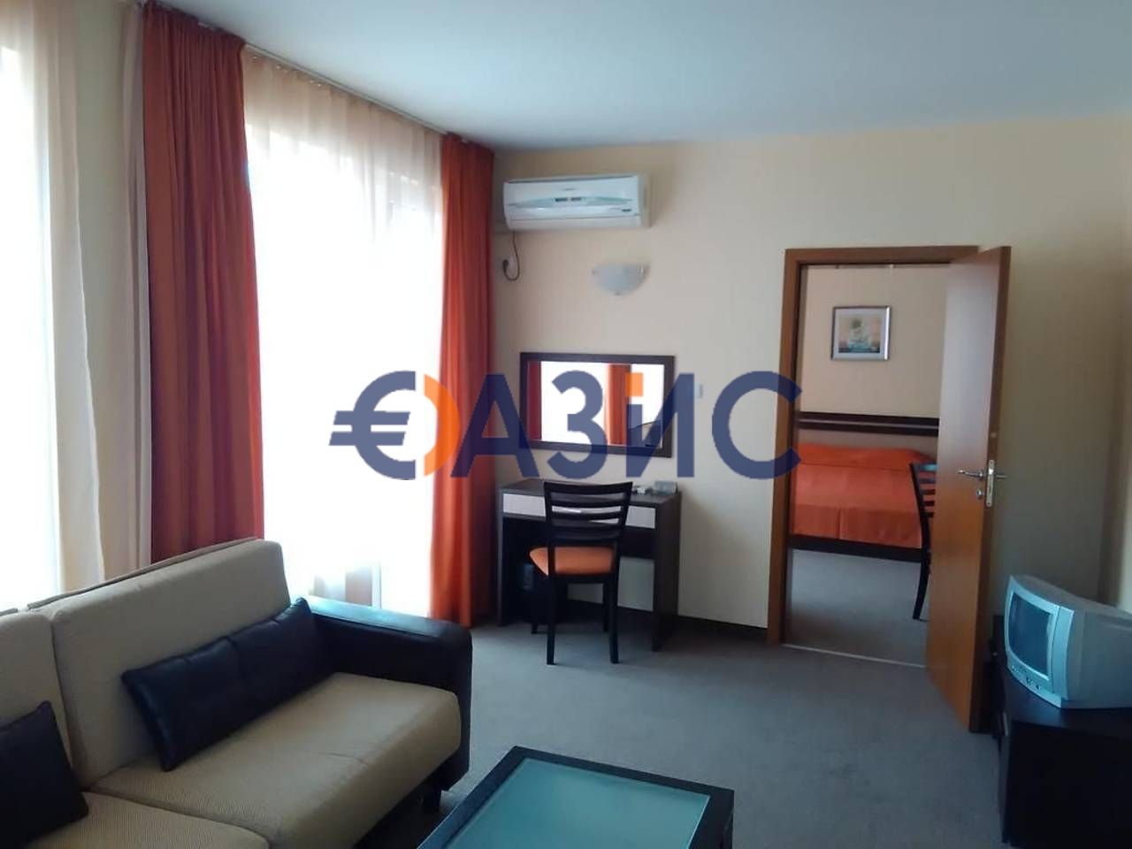 Действащ хотел в Несебър, кв. Аурелия, РЗП 885 кв. м,