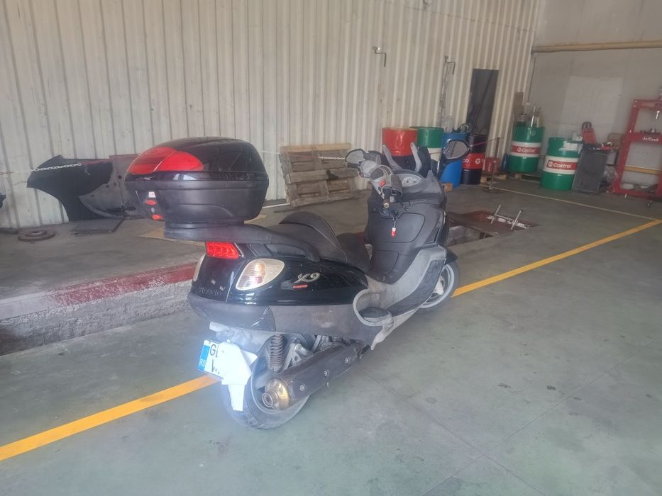 Vând sau schimb Piaggio X9 500 evolution