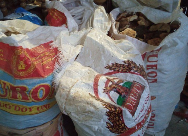 Котган нон бор 4халта 50минг сум zar choponcha sotiladi 3yoshga buladi