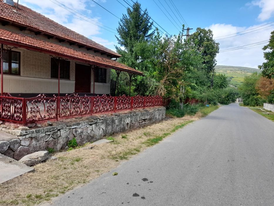Casa si teren de vanzare sat Izvorul Dulce