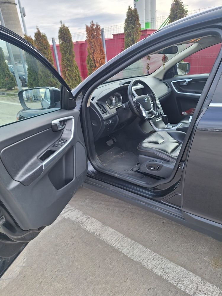volvo xc60 vand sau schimb