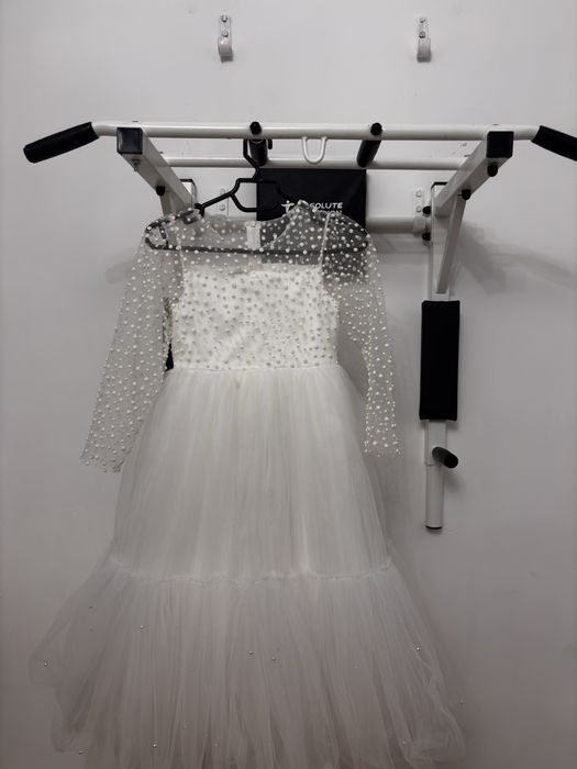 Белое платье    .