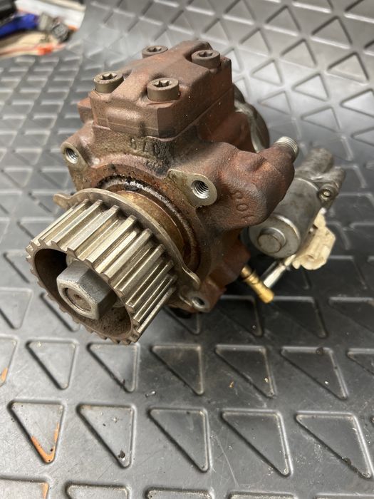 Pompa injectie Mazda 3 1.6d 2011 Pompa motorina inalte Ford