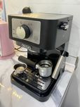Продается КОФЕ машина DeLonghi