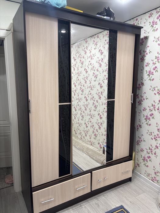 Шкаф для комнаты