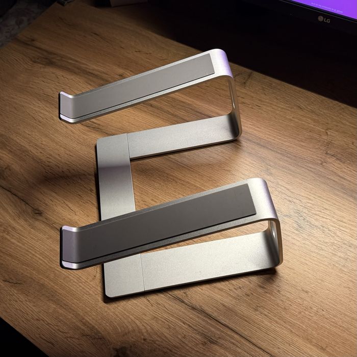 Подставка под ноутбук - алюминий