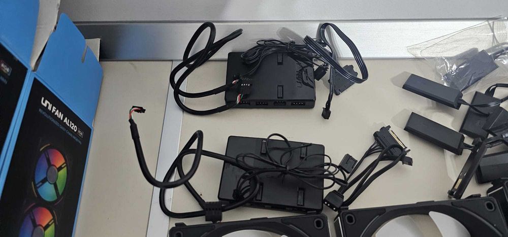 Lian Li Uni Fan AL 120 mm