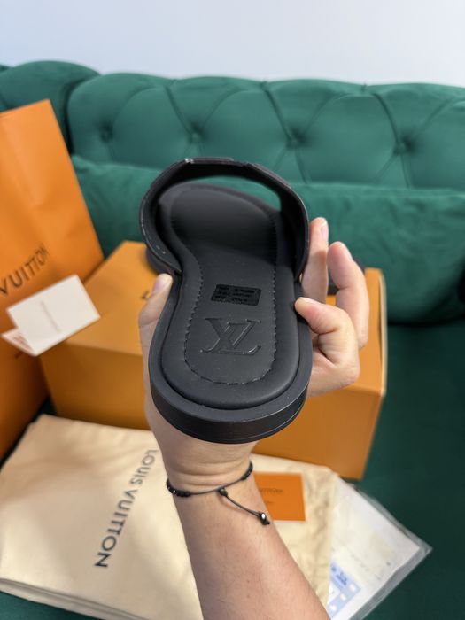 Papuci Louis Vuitton piele naturala Full Box Premium colectie noua