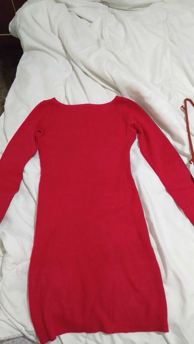 Червена туника с цип