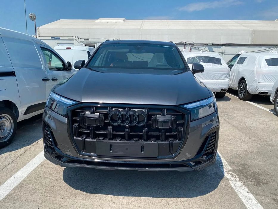 Audi Q7 Audi Q7 SUV 45 TFSI quattro 185(252) kW(PS) tiptronic
