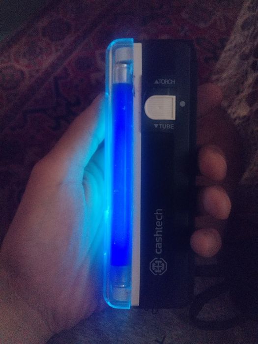 Детектор за проверка на банкноти