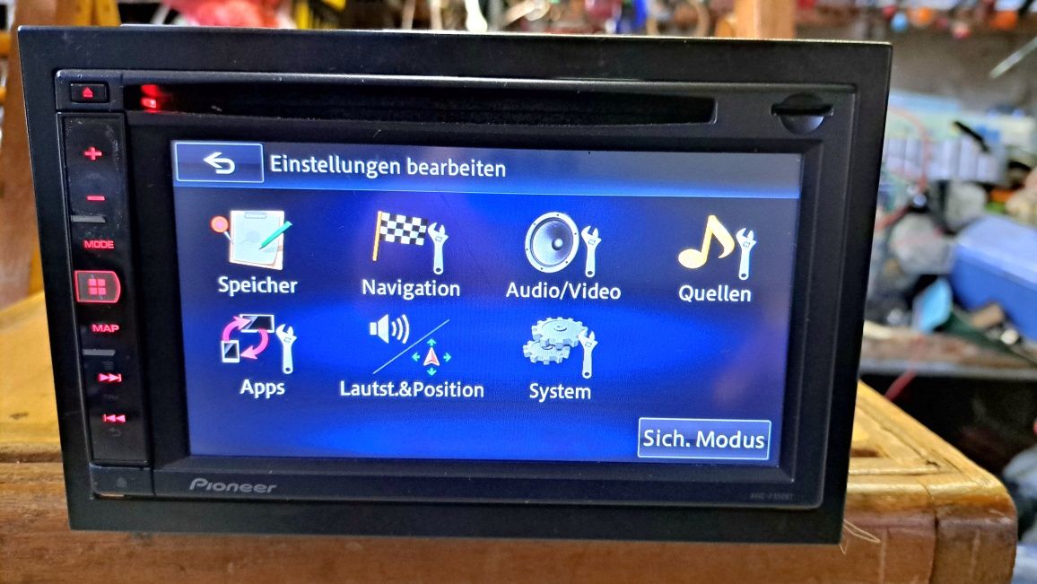 Pioneer AVIC F-950BT GPS медия