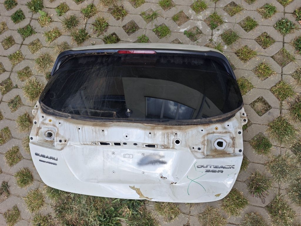 Subaru outback 2018-2019 Автоматична врата багажник със стъкло и спойл
