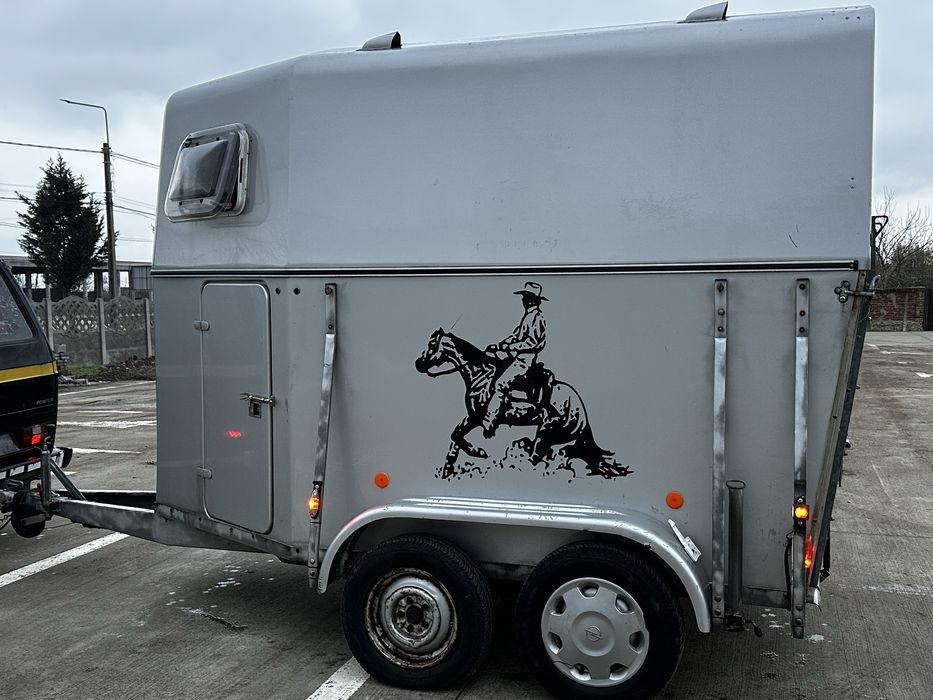 Vand remorca de animale