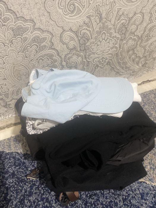 Женский одежды  на 16лет.Бесплатно