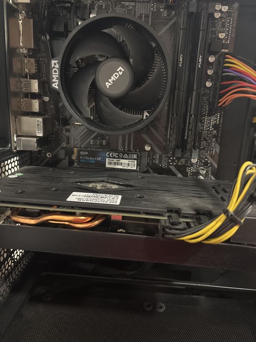AMD Ryzen 5 5600x + Fury beast 16gb ddr4 3200MHz+Gigabyte B450M DS3H