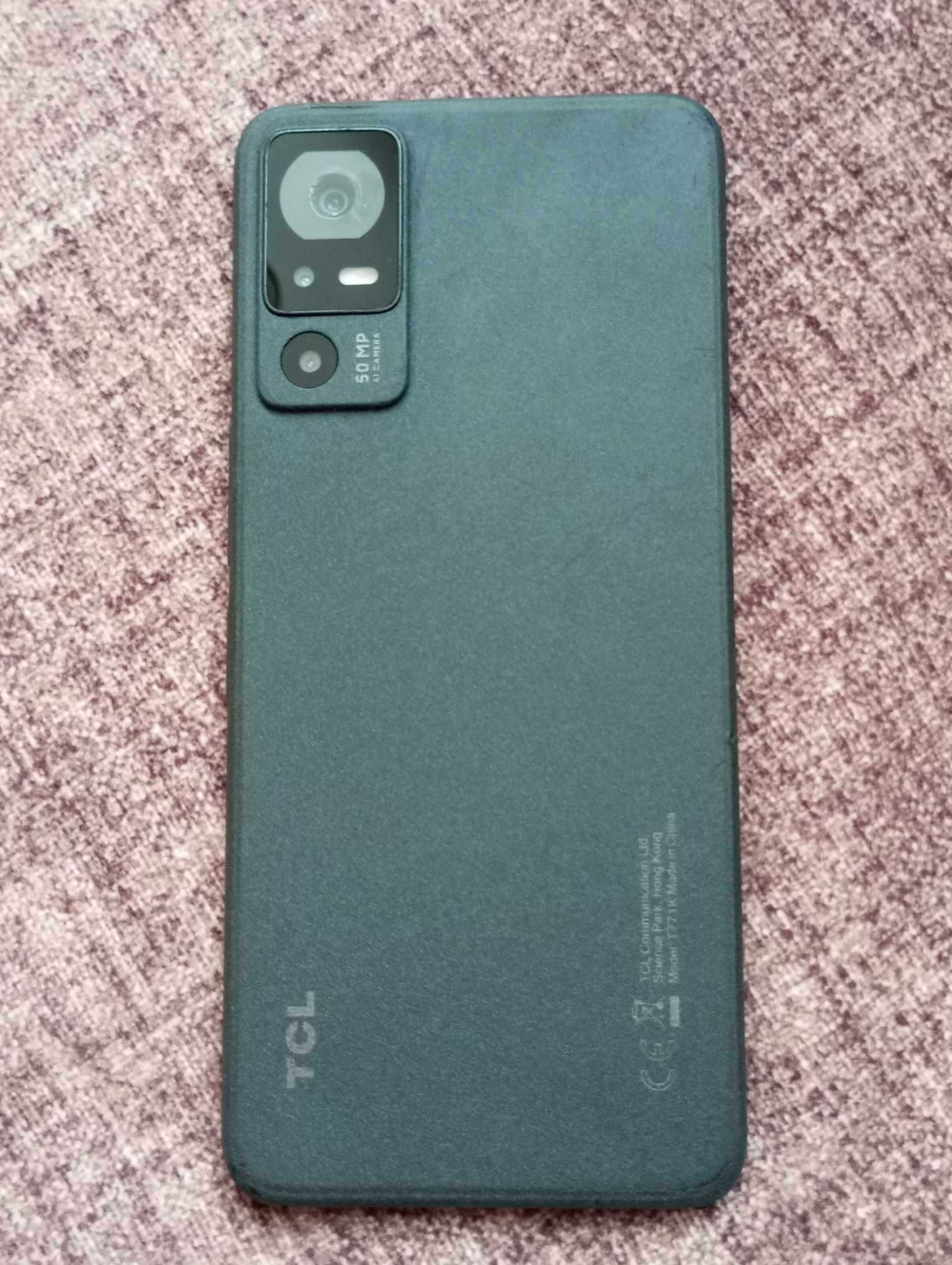 Продавам телефон TCL 40 NEXTAPER 5G
