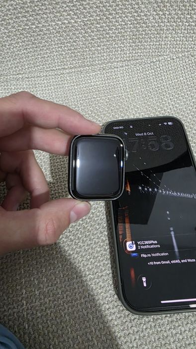 Apple watch 4 44 mm vine cu cutia originala si accesorii