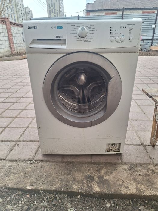 Стиральная машинка продам на запчасти 4000 тенге