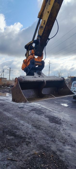 Аренда экскаватора. Гидромолот. Вибротрамбовка. Планировочный ковш