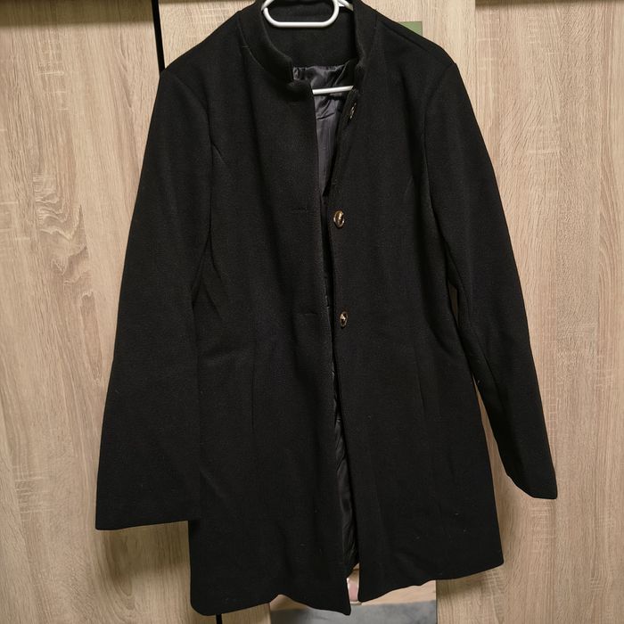 Дамско черно палто