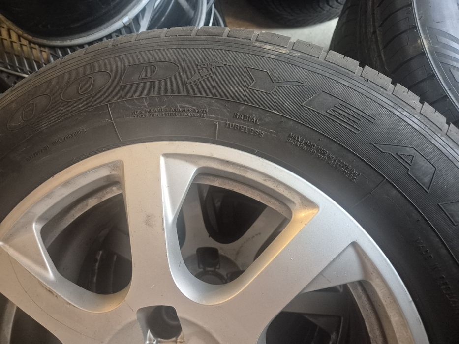Set jante originale Audi Q5 235/65/17 Good Year