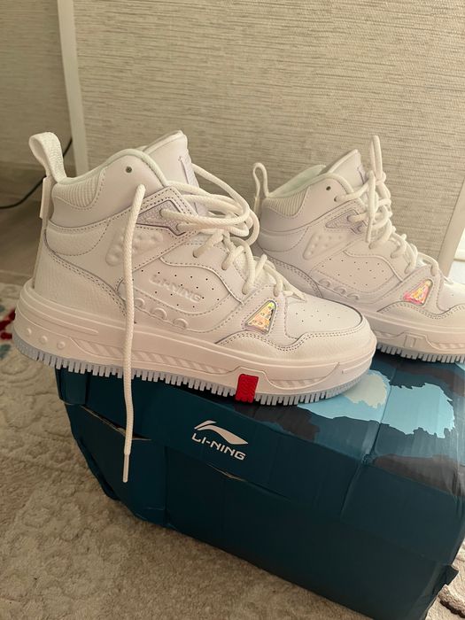 Кроссовки li-ning