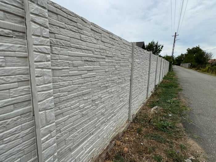 Garduri din placi de beton
