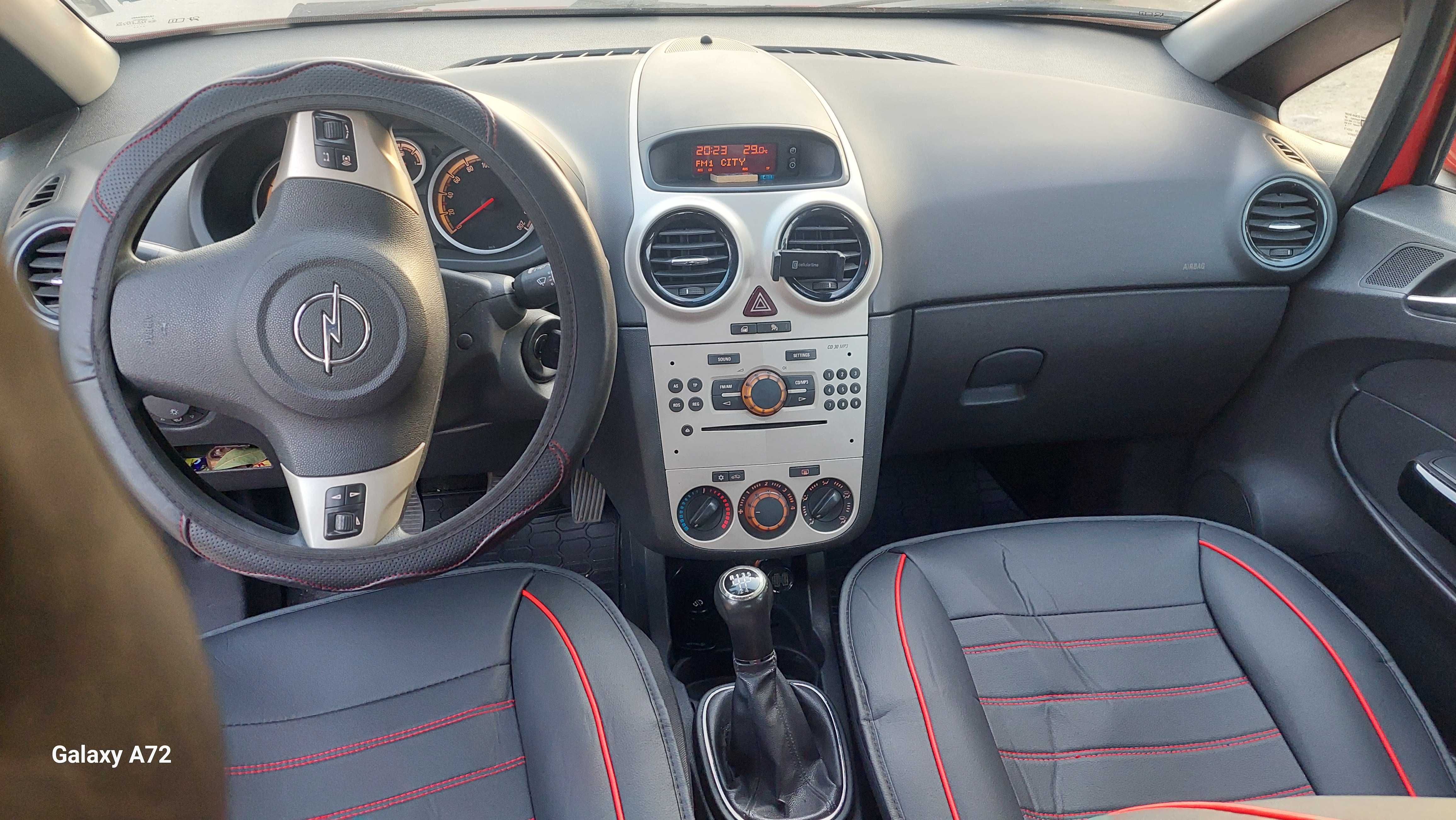 Продавам Opel Corsa 1.2