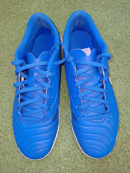 Футболни стоножки Nike Legend 10 Club TF
