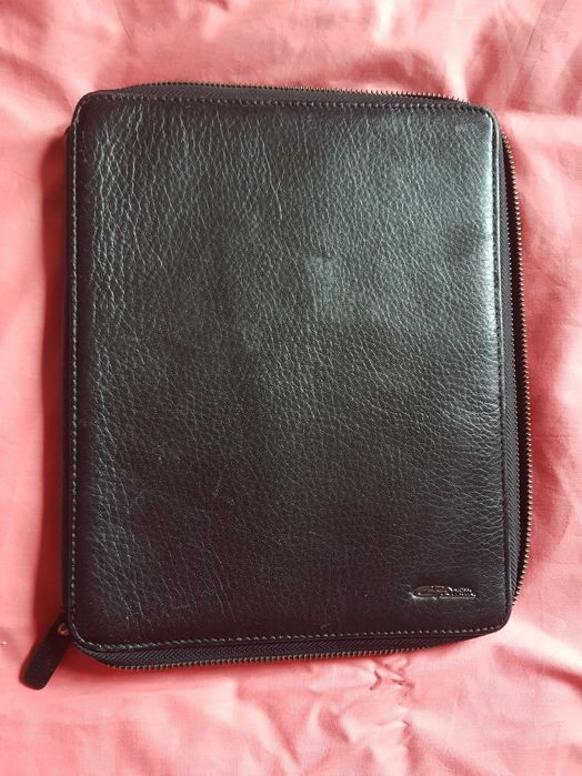 чехол для  айпад про кожанный  и   планшета