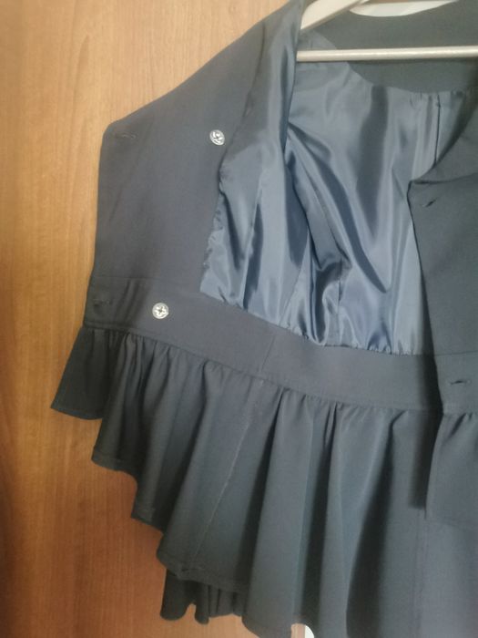 Sacou albastru închis