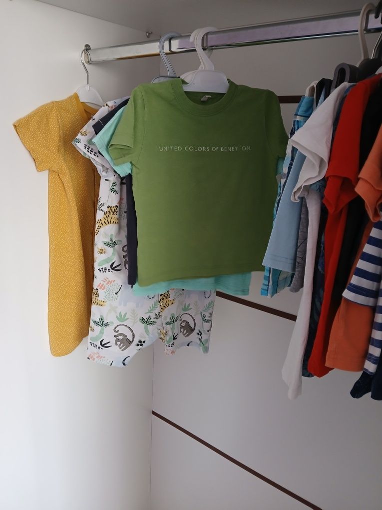 Дрехи Zara, benetton, h&m ,m&s, 3-4 години