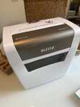 Distrugator documente  LEITZ IQ Home P4