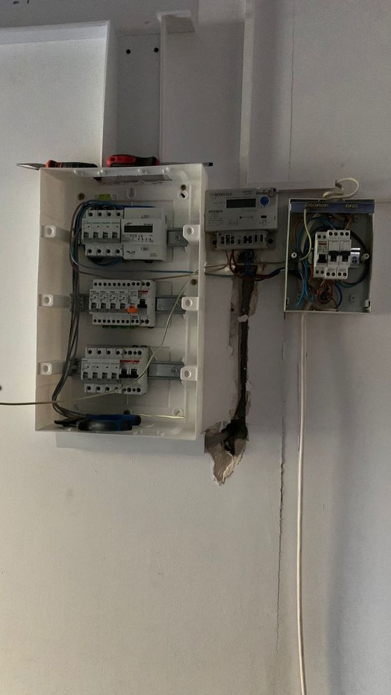 Electrician Calificat